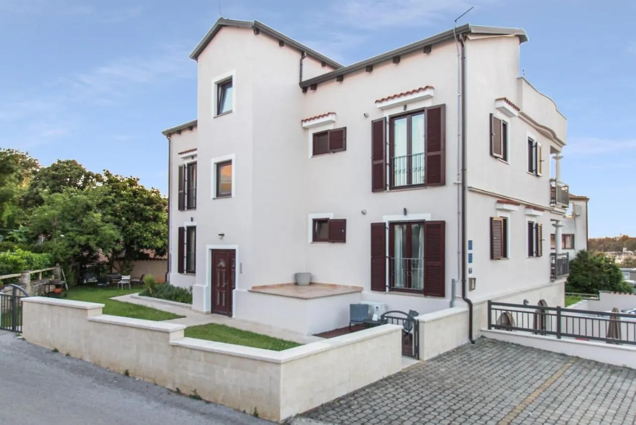 Apartments Villa Alba Porec Croatia
