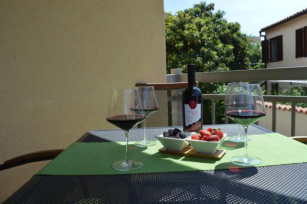 Apartments Villa Alba Porec Croatia
